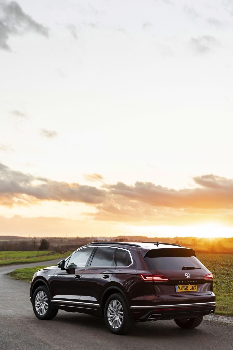  Volkswagen Touareg V6 TDI 2018 года  (UK) (фото 12 из 33)